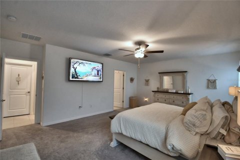 House in Lakeland, Florida 5 bedrooms, 274.43 sq.m. № 1684935 - photo 23
