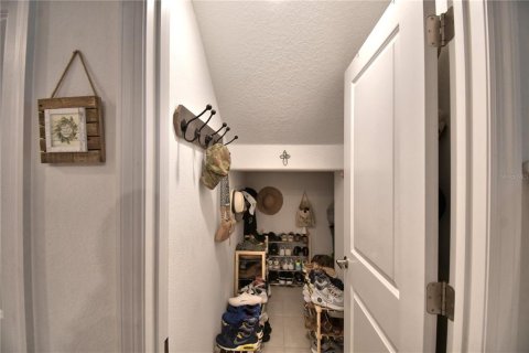 House in Lakeland, Florida 5 bedrooms, 274.43 sq.m. № 1684935 - photo 15