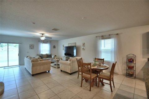 House in Lakeland, Florida 5 bedrooms, 274.43 sq.m. № 1684935 - photo 16
