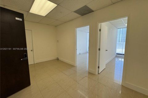 Immobilier commercial à vendre à Hollywood, Floride № 2256882 - photo 12
