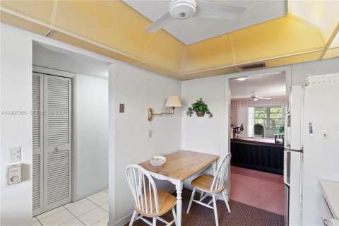 Купить кондоминиум в Дирфилд-Бич, Флорида 2 спальни, 88.26м2, № 2047769 - фото 13