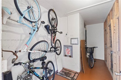 Купить кондоминиум в Дирфилд-Бич, Флорида 2 спальни, 88.26м2, № 2047769 - фото 19