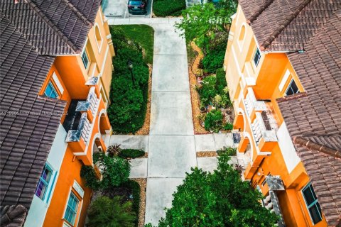 House in Miramar, Florida 3 bedrooms, 160.72 sq.m. № 2016807 - photo 5