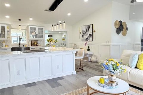 Villa ou maison à vendre à Poinciana, Floride: 2 chambres, 100.33 m2 № 2236822 - photo 9