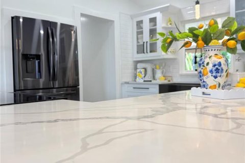 Villa ou maison à vendre à Poinciana, Floride: 2 chambres, 100.33 m2 № 2236822 - photo 7