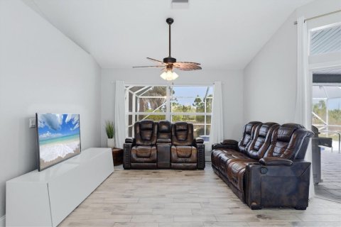 Casa en venta en Port Charlotte, Florida, 3 dormitorios, 157.47 m2 № 2137144 - foto 7