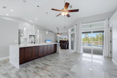 Casa en venta en Port Charlotte, Florida, 3 dormitorios, 157.47 m2 № 2137144 - foto 11
