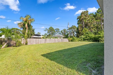 House in Palm Bay, Florida 4 bedrooms, 159.23 sq.m. № 1856167 - photo 28