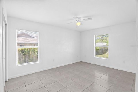 House in Palm Bay, Florida 4 bedrooms, 159.23 sq.m. № 1856167 - photo 17