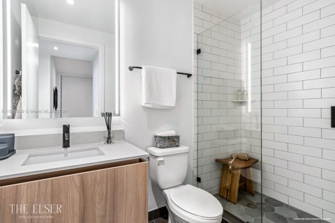 Condo in Miami, Florida, 2 bedrooms  № 1863944 - photo 9