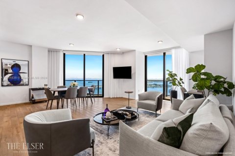 Condo in Miami, Florida, 2 bedrooms  № 1863944 - photo 1