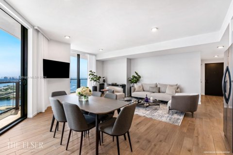 Condo in Miami, Florida, 2 bedrooms  № 1863944 - photo 4