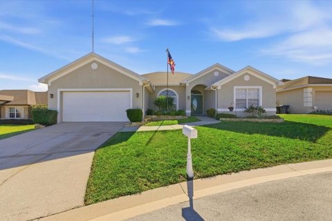 Villa ou maison à Lakeland, Floride 4 chambres, 218.6 m2 № 2167593