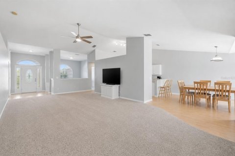 Villa ou maison à vendre à Lakeland, Floride: 4 chambres, 218.6 m2 № 2167593 - photo 5