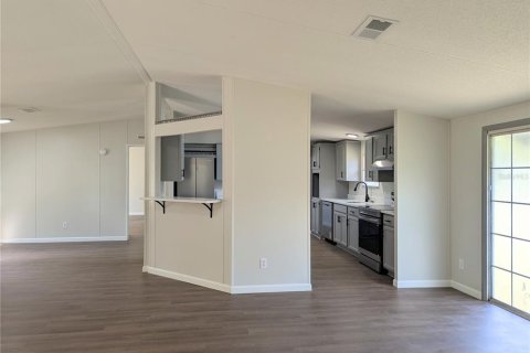 Apartamento en alquiler en Dade City, Florida, 3 dormitorios, 150.5 m2 № 1914947 - foto 7
