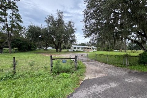 Apartamento en alquiler en Dade City, Florida, 3 dormitorios, 150.5 m2 № 1914947 - foto 2