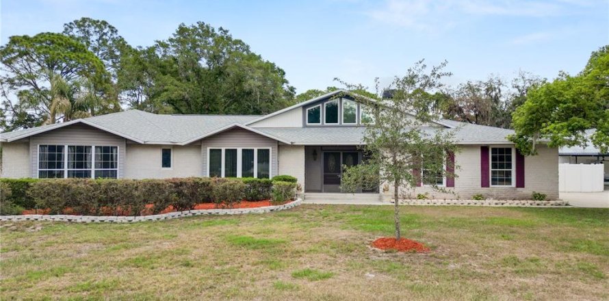 Casa en Lakeland, Florida 4 dormitorios, 393.91 m2 № 2223327