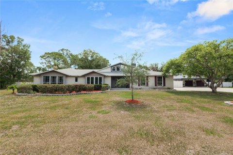 Casa en venta en Lakeland, Florida, 4 dormitorios, 393.91 m2 № 2223327 - foto 3