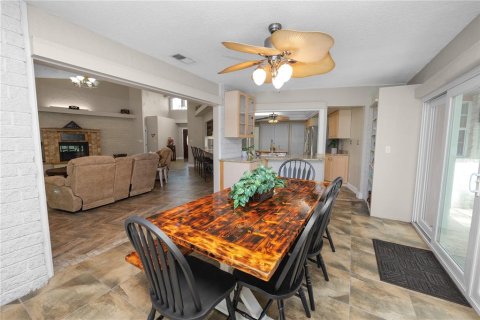 Casa en venta en Lakeland, Florida, 4 dormitorios, 393.91 m2 № 2223327 - foto 27
