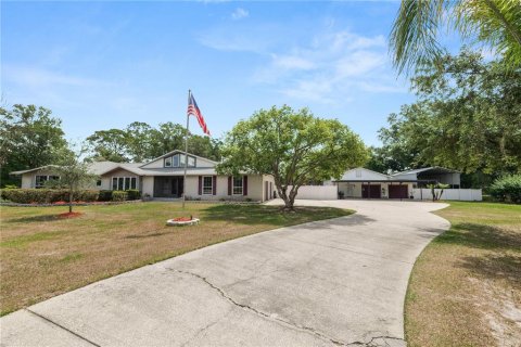 Casa en venta en Lakeland, Florida, 4 dormitorios, 393.91 m2 № 2223327 - foto 5