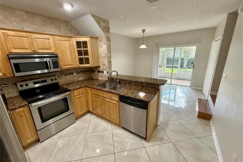 Touwnhouse à vendre à Riverview, Floride: 3 chambres, 139.91 m2 № 1888669 - photo 2