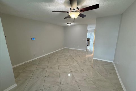 Touwnhouse à vendre à Riverview, Floride: 3 chambres, 139.91 m2 № 1888669 - photo 7