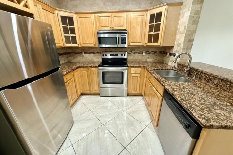 Touwnhouse à vendre à Riverview, Floride: 3 chambres, 139.91 m2 № 1888669 - photo 3