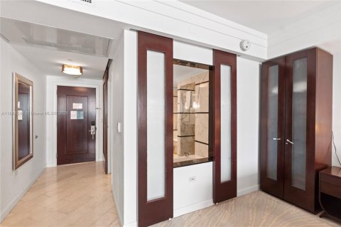 Купить кондоминиум в Майами-Бич, Флорида 50.54м2, № 1979811 - фото 18