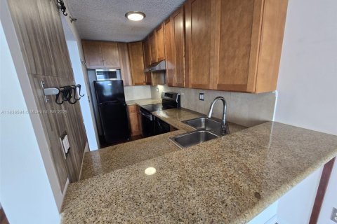 Copropriété à louer à Miami, Floride: 1 chambre, 65.59 m2 № 1823533 - photo 14