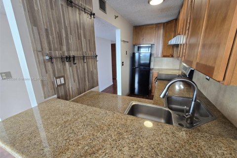 Copropriété à louer à Miami, Floride: 1 chambre, 65.59 m2 № 1823533 - photo 13