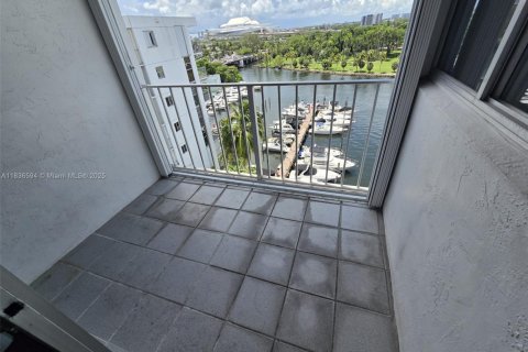Copropriété à louer à Miami, Floride: 1 chambre, 65.59 m2 № 1823533 - photo 29