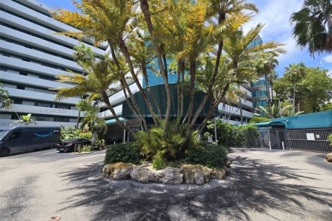 Copropriété à louer à Miami, Floride: 1 chambre, 65.59 m2 № 1823533 - photo 2