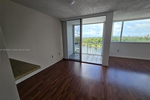 Copropriété à louer à Miami, Floride: 1 chambre, 65.59 m2 № 1823533 - photo 16