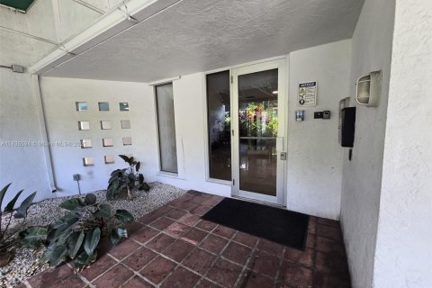 Copropriété à louer à Miami, Floride: 1 chambre, 65.59 m2 № 1823533 - photo 4