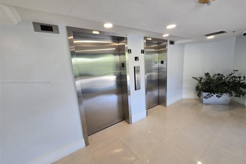 Copropriété à louer à Miami, Floride: 1 chambre, 65.59 m2 № 1823533 - photo 7
