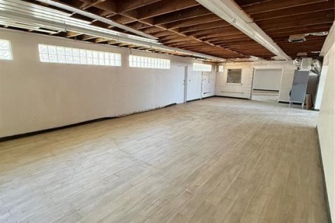 Commercial property in Auburndale, Florida 388.33 sq.m. № 2196669 - photo 10