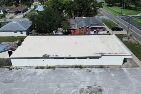 Commercial property in Auburndale, Florida 388.33 sq.m. № 2196669 - photo 14