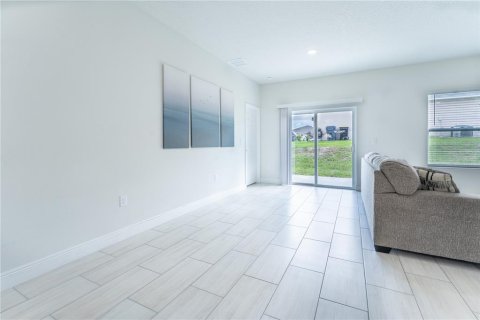Casa en venta en Kissimmee, Florida, 4 dormitorios, 163.32 m2 № 1907022 - foto 8
