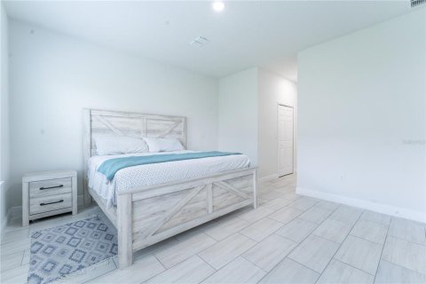 Casa en venta en Kissimmee, Florida, 4 dormitorios, 163.32 m2 № 1907022 - foto 20