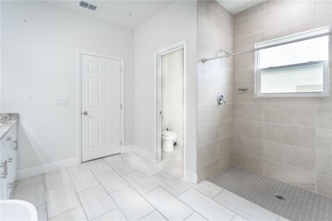Casa en venta en Kissimmee, Florida, 4 dormitorios, 163.32 m2 № 1907022 - foto 24