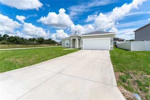 Casa en venta en Kissimmee, Florida, 4 dormitorios, 163.32 m2 № 1907022 - foto 2
