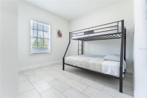 Casa en venta en Kissimmee, Florida, 4 dormitorios, 163.32 m2 № 1907022 - foto 27