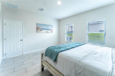 Casa en venta en Kissimmee, Florida, 4 dormitorios, 163.32 m2 № 1907022 - foto 19