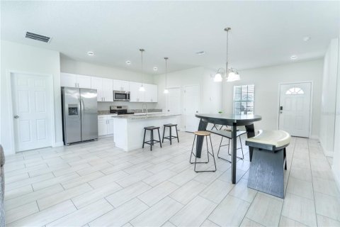 Casa en venta en Kissimmee, Florida, 4 dormitorios, 163.32 m2 № 1907022 - foto 13