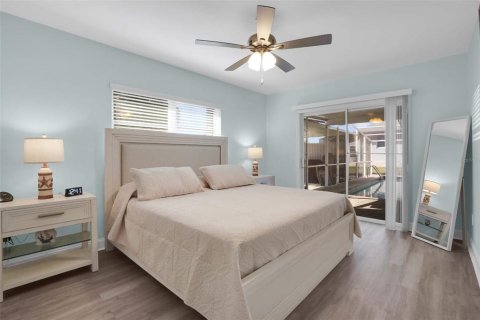 House in Port Charlotte, Florida 3 bedrooms, 143.44 sq.m. № 2433450 - photo 21