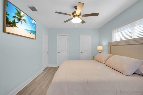 House in Port Charlotte, Florida 3 bedrooms, 143.44 sq.m. № 2433450 - photo 24