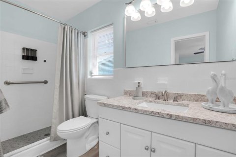 House in Port Charlotte, Florida 3 bedrooms, 143.44 sq.m. № 2433450 - photo 25