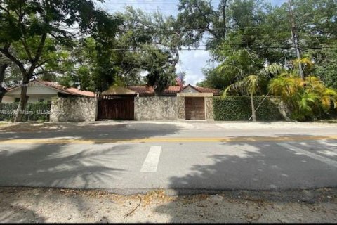 Casa en alquiler en Miami, Florida, 3 dormitorios, 213.95 m2 № 1923509 - foto 6