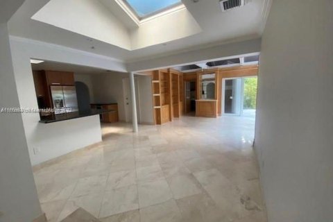 Casa en alquiler en Miami, Florida, 3 dormitorios, 213.95 m2 № 1923509 - foto 15