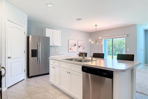 House in New Smyrna Beach, Florida 4 bedrooms, 167.78 sq.m. № 1834712 - photo 12